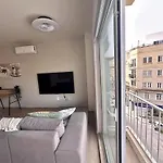 Modern Designer Near Sliema Seafront Apartment Gzira