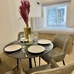Modern Designer Near Sliema Seafront Apartment *