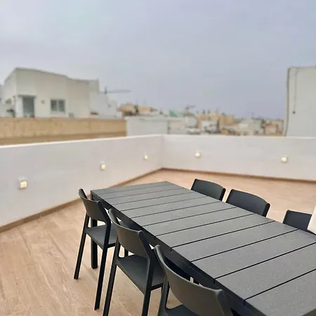 Modern Designer Near Sliema Seafront Apartamento *